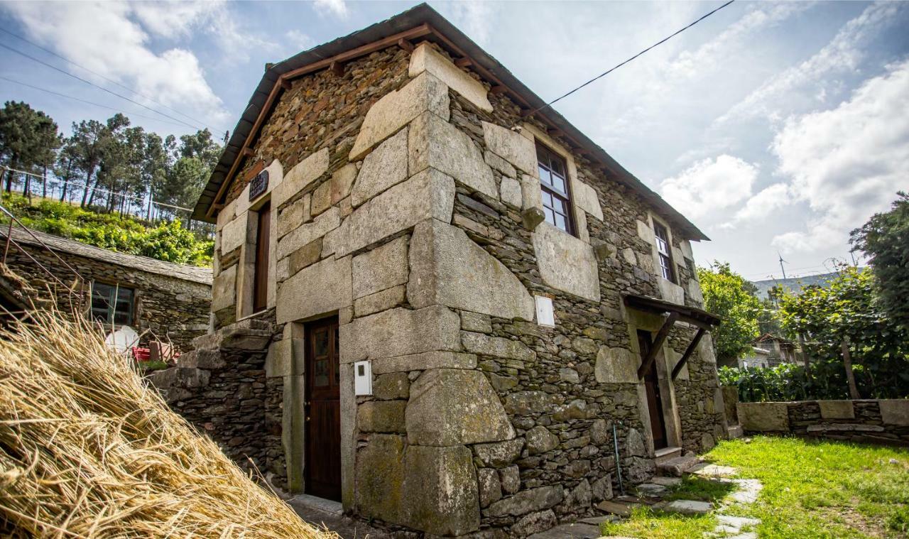Casas Peralta - Leira Pereira Villa Cabreiros Exterior photo
