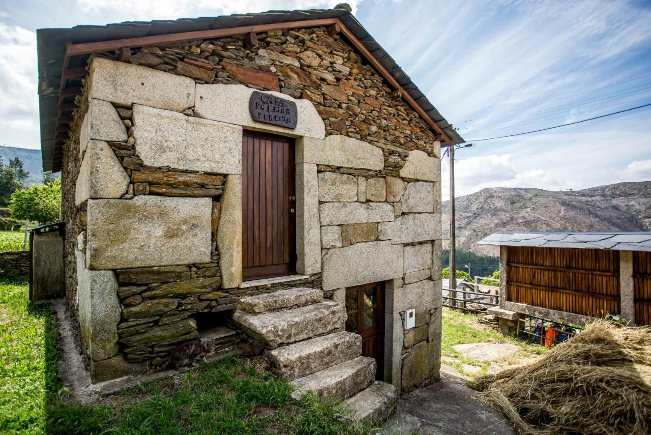 Casas Peralta - Leira Pereira Villa Cabreiros Exterior photo
